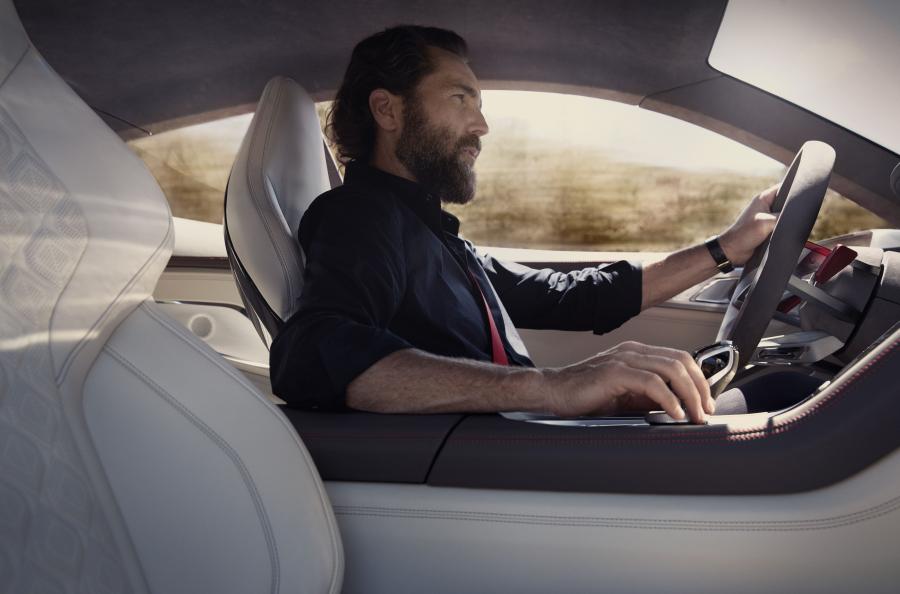 Интерьер BMW Concept 8-Series 2017 года  (фото 38 из 69)